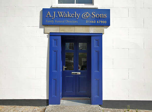 funeral-director_in_chard